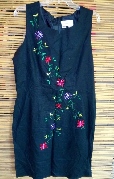 Betsy Lauren Dresses & Skirts - Betsy Lauren 16 Sleeveless Linen Blend Black Embroidered Shift Dress Plus